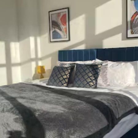 2 Bedroom Apartment - Flitwick - Contractor Friendly - Tourist Ready - Full Kitchen - Wifi - Smart Tv - Sofa Bed - Free Parking - Ideal For Short Or Long Stays Esterno foto